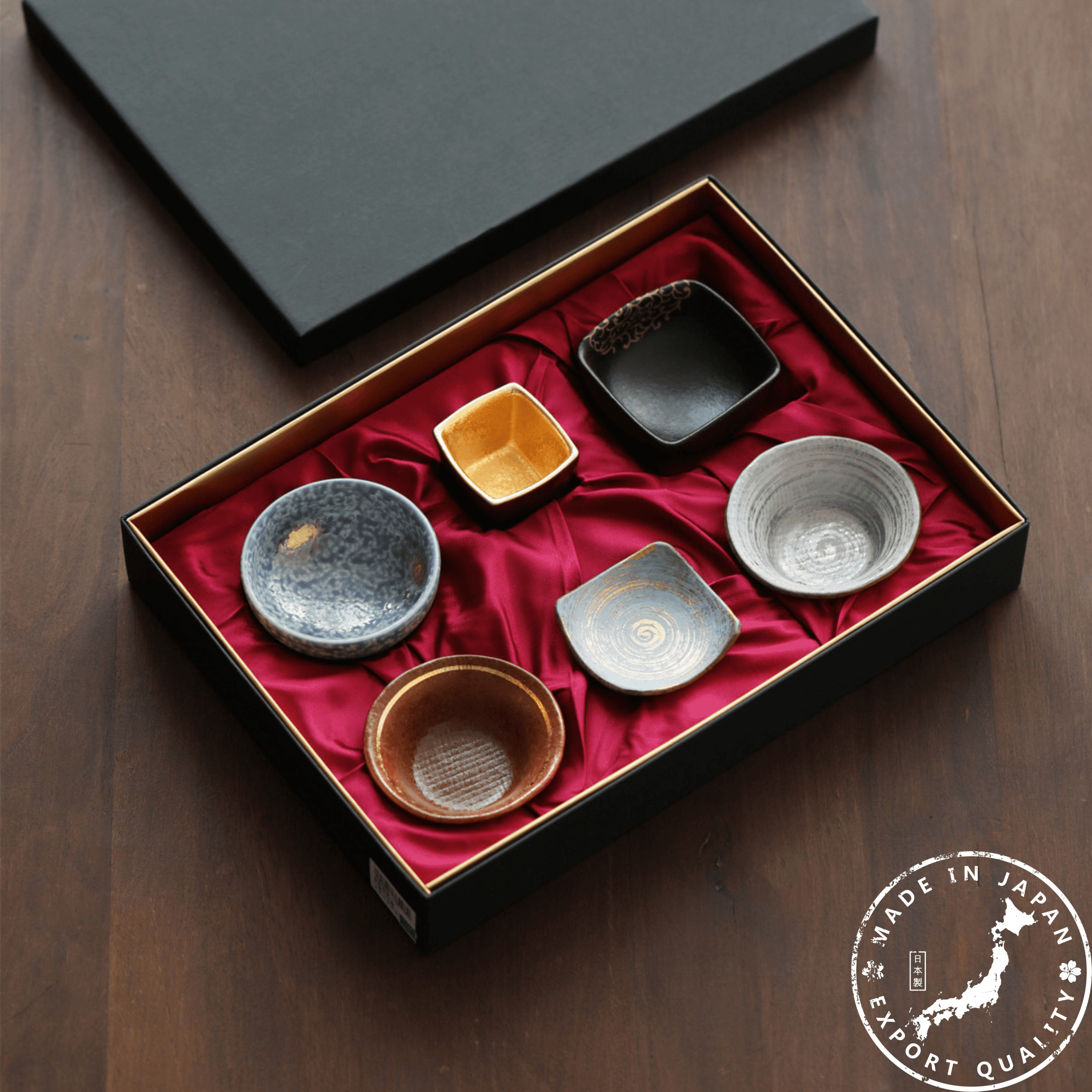 Touetsugama Japanese Golden Glazed Tea Set