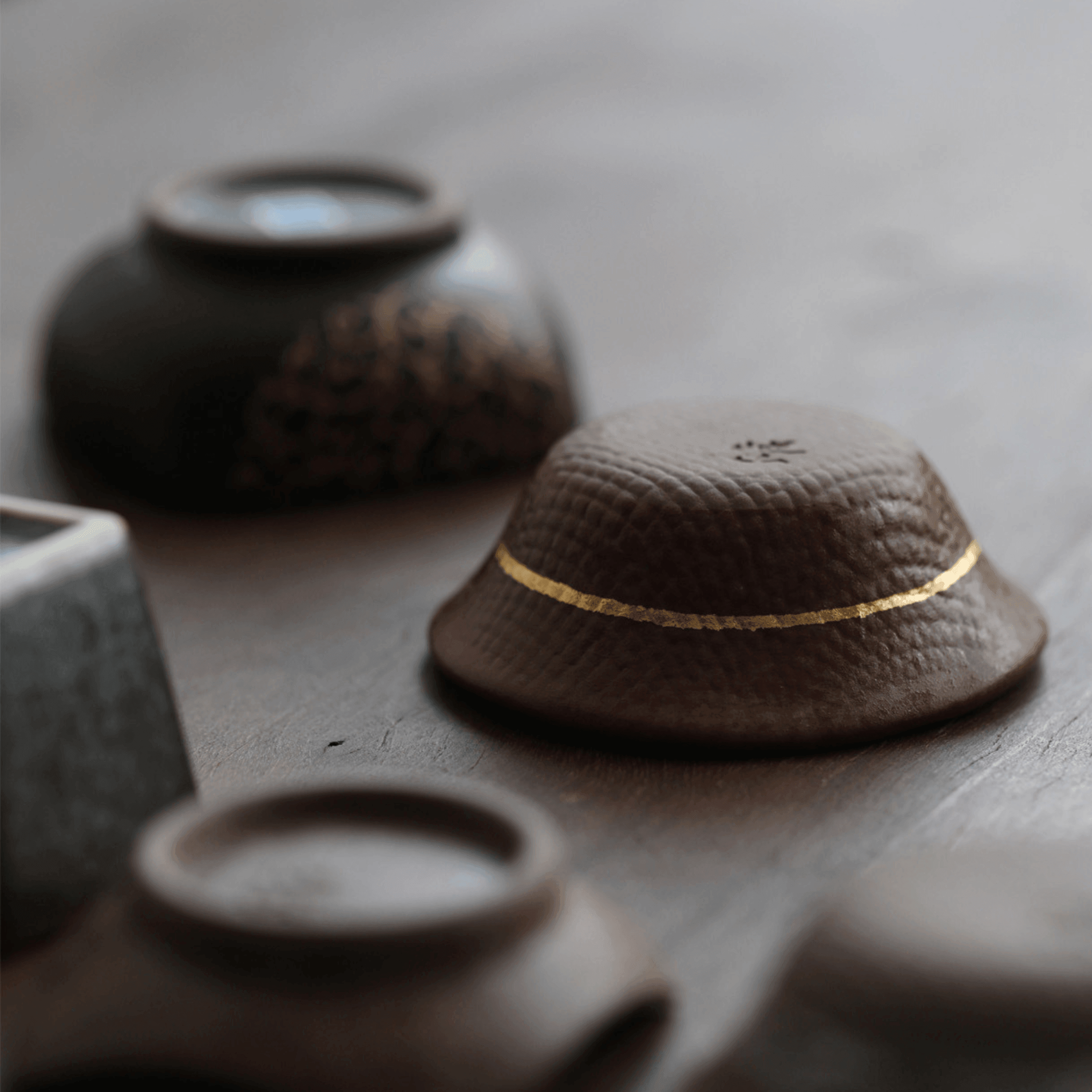 Touetsugama Japanese Golden Glazed Tea Set