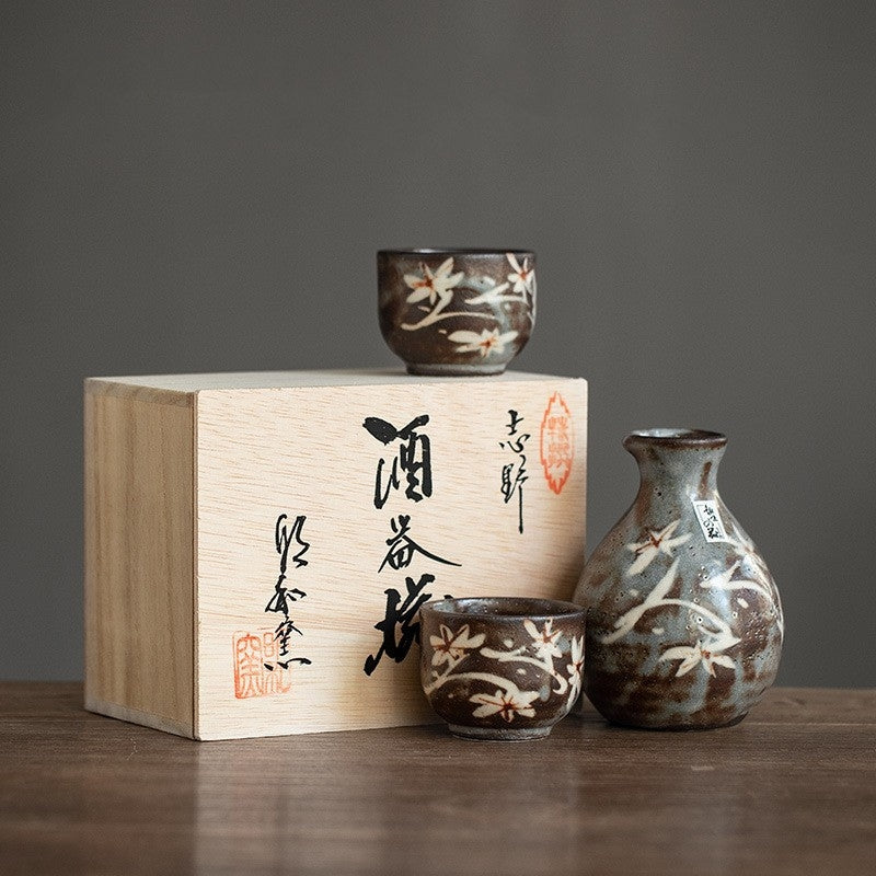 Shino Ware Handcrafted Aki no Sasayaki Sake Set