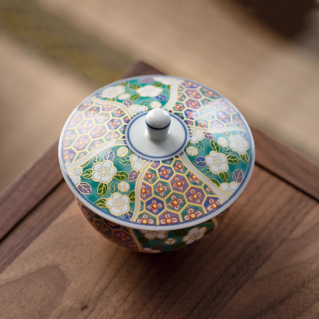 Mino Ware Hana Emaki Lidded Teacup